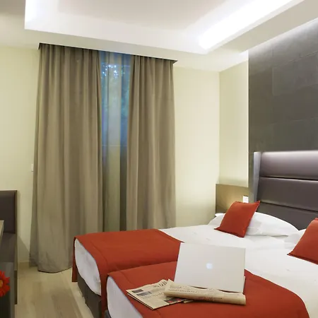 Unahotels Dei Platani 酒店 福利尼奥