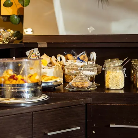 Unahotels Dei Platani Foligno