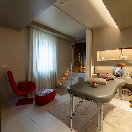 Unahotels Dei Platani 4* Foligno
