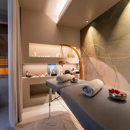 Unahotels Dei Platani 4*