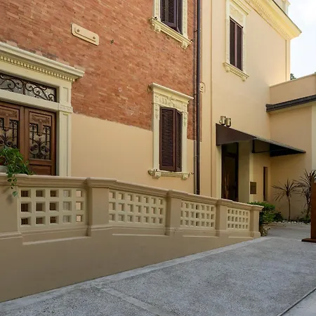 Unahotels Dei Platani 4* Foligno