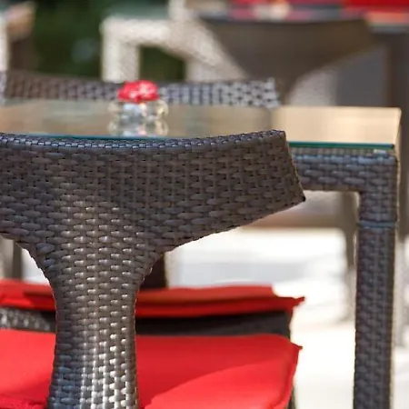 Unahotels Dei Platani Hotel 4*