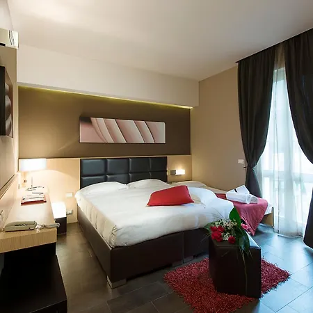 Unahotels Dei Platani Hotel Foligno