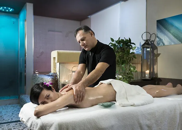 Unahotels Dei Platani 4*