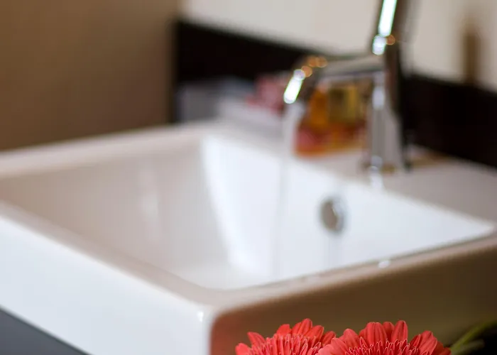 فندق Unahotels Dei Platani 4*