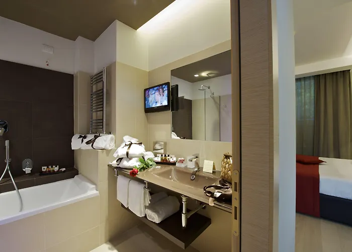 Unahotels Dei Platani فندق 4*