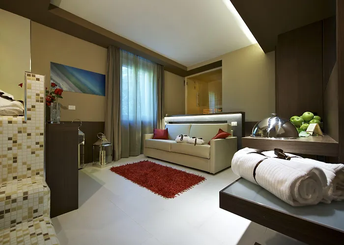 Unahotels Dei Platani فولينيو