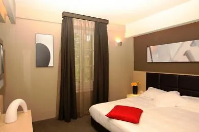 فندق Unahotels Dei Platani فولينيو